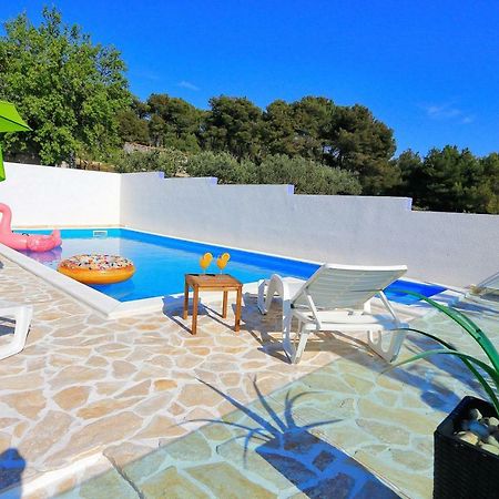 Apartment And Pool Nika Bibinje Ngoại thất bức ảnh