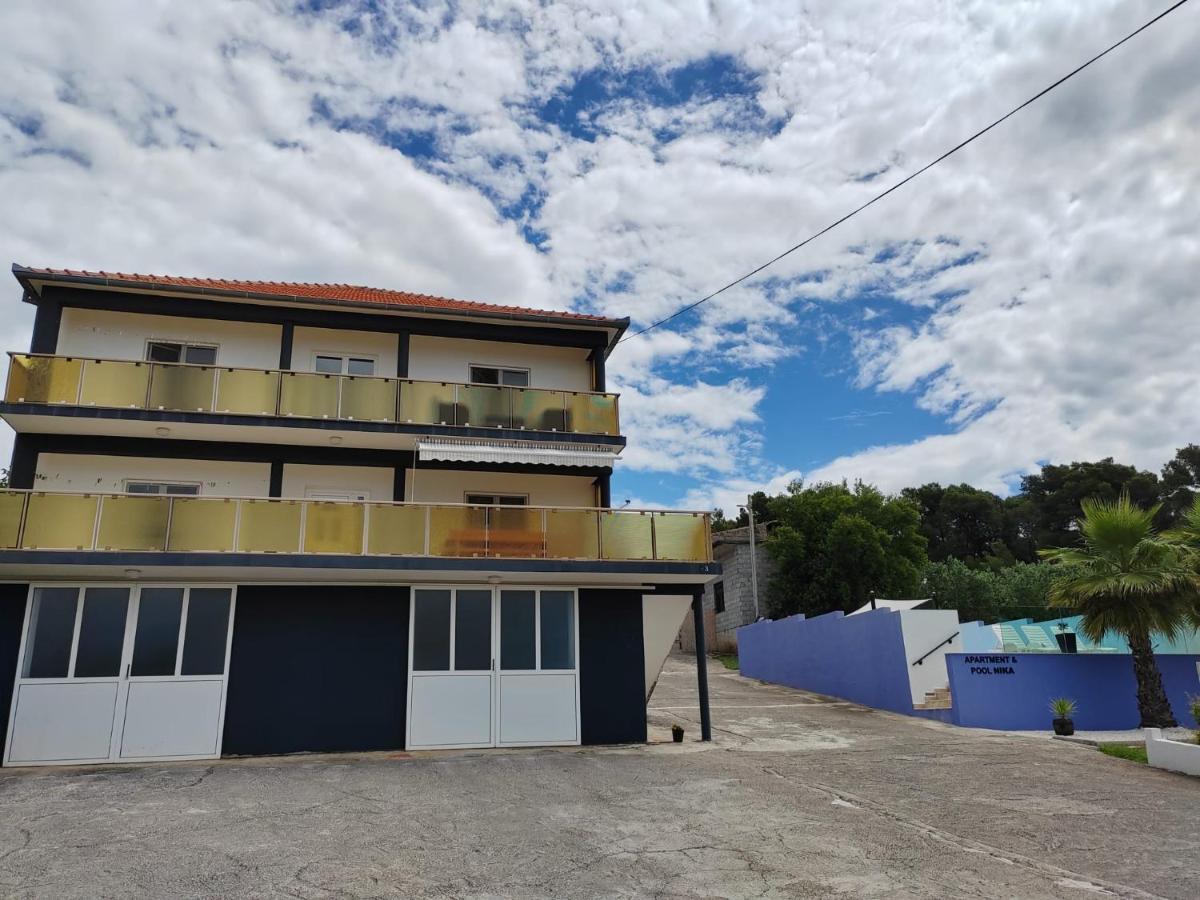 Apartment And Pool Nika Bibinje Ngoại thất bức ảnh