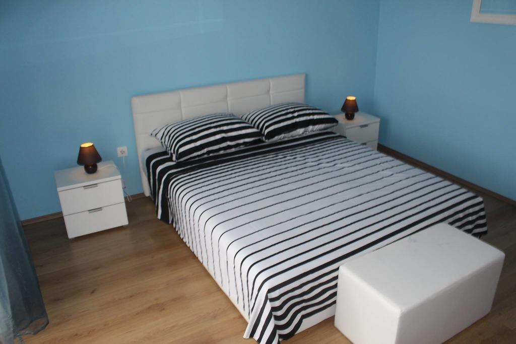 Apartment And Pool Nika Bibinje Ngoại thất bức ảnh