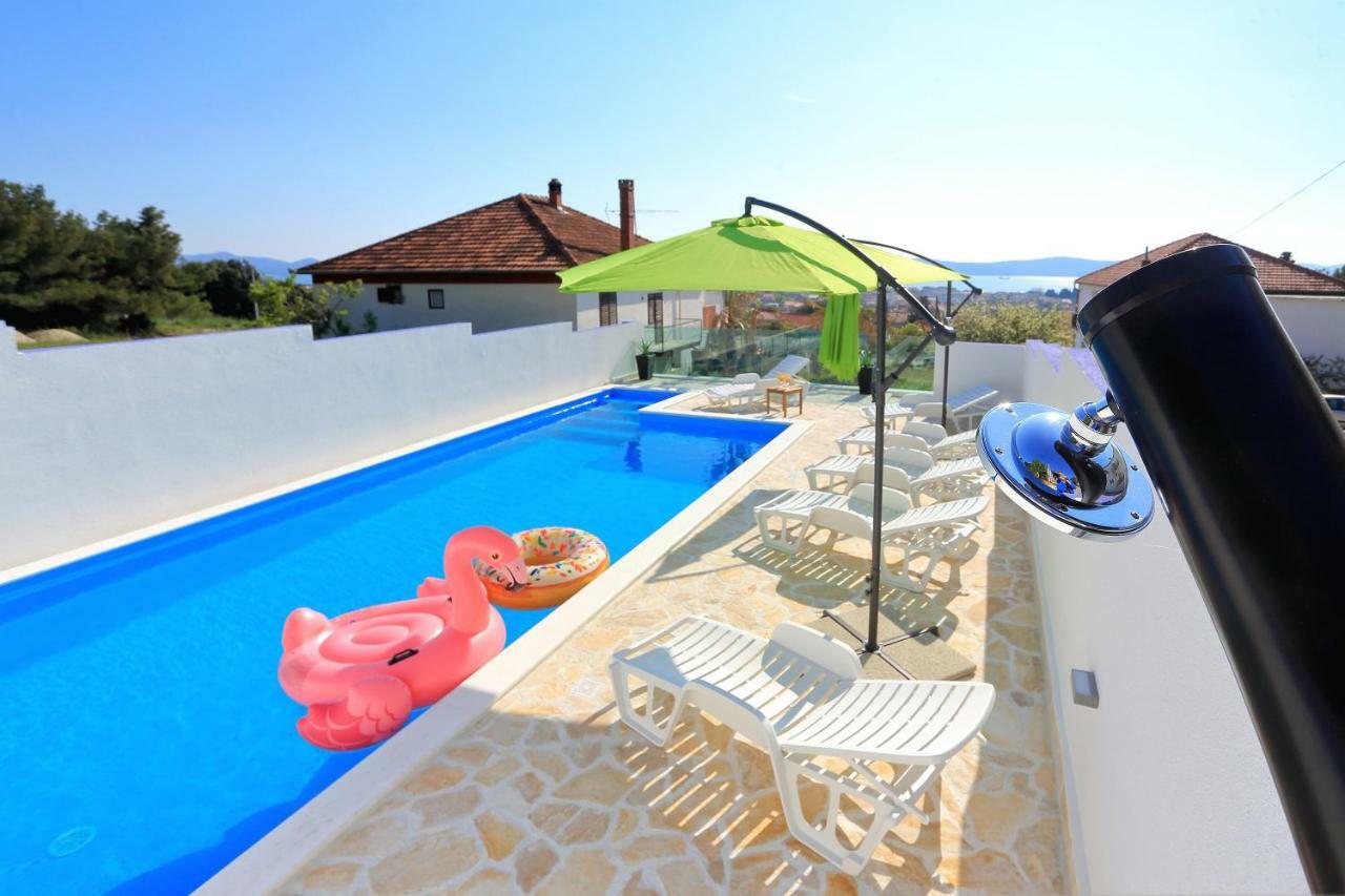 Apartment And Pool Nika Bibinje Ngoại thất bức ảnh